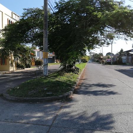 Hotel Carnaval La Ceiba Exterior photo